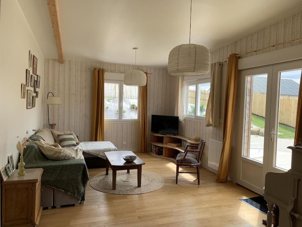 Charmante Maison De Campagne En Pierres Et Bois Sartilly-Baie-Bocage Dış mekan fotoğraf