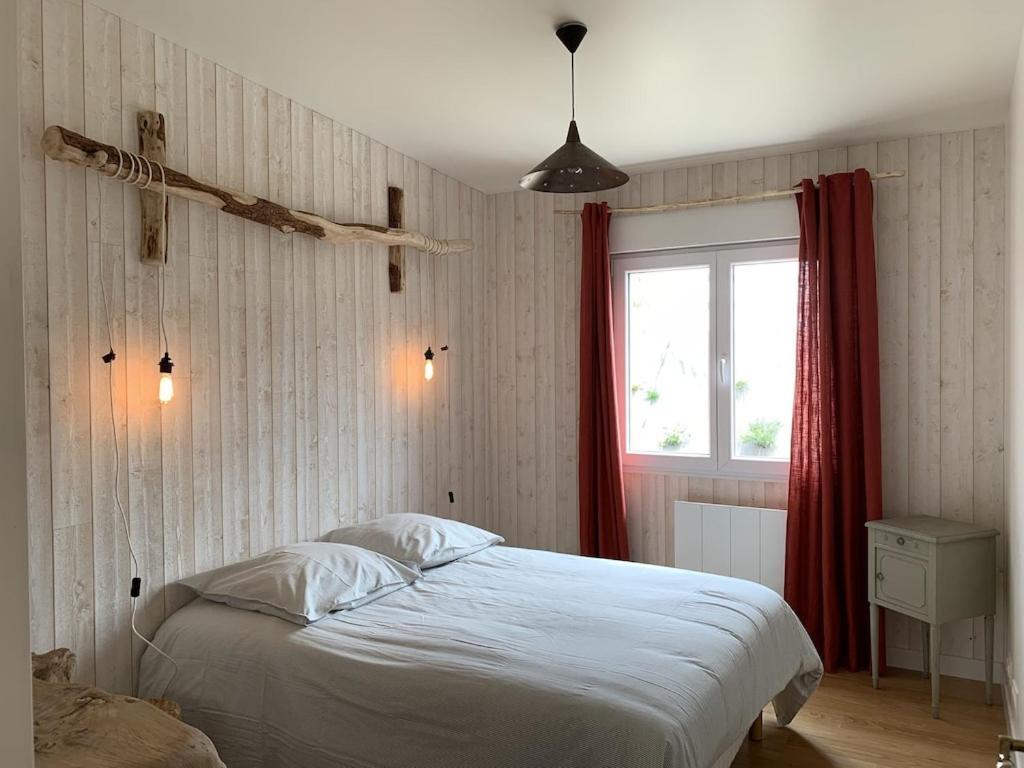 Charmante Maison De Campagne En Pierres Et Bois Sartilly-Baie-Bocage Dış mekan fotoğraf